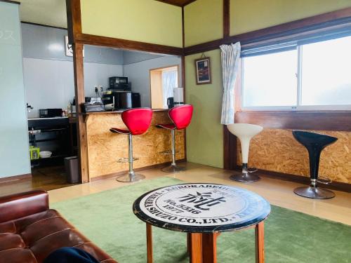 Usami House | お宿三感四温 海30秒 温泉2分 駅4分 季節を問わず寛ぐ海辺にある貸切リノベーションハウス Oyado sankanshion #IG3