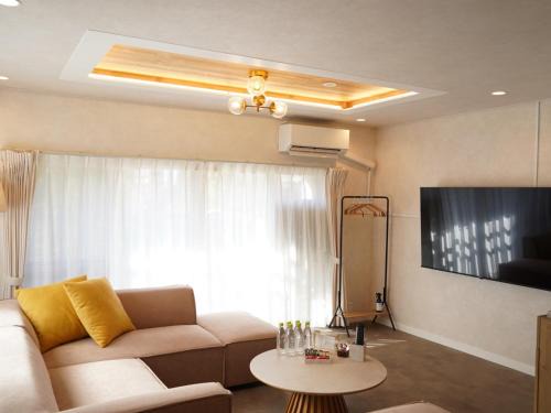 Hakata Ekimae Apartment | スタイリッシュハウス博多