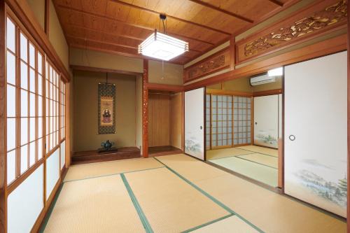 Nachikatsuura House | 一棟貸自炊可-世界遺産 熊野古道歩きやサイクリングの拠点に-Wifi-駐車場3台無料