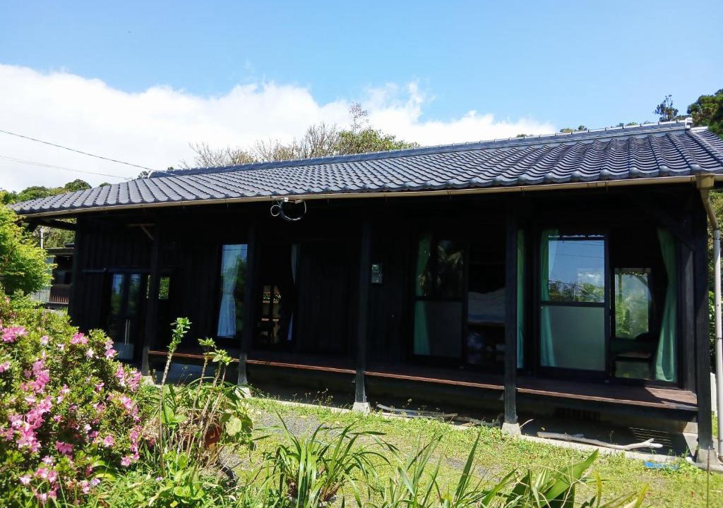 Yakushima Apartment | 一軒家貸切り 海宿 碧