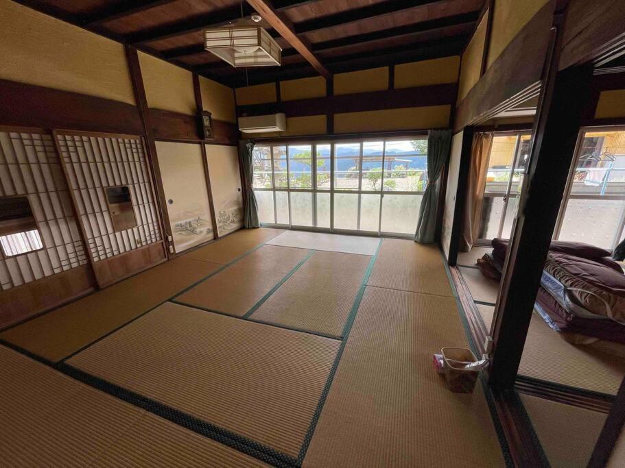 Kumakogen Apartment | 山の上の古民家一軒貸し