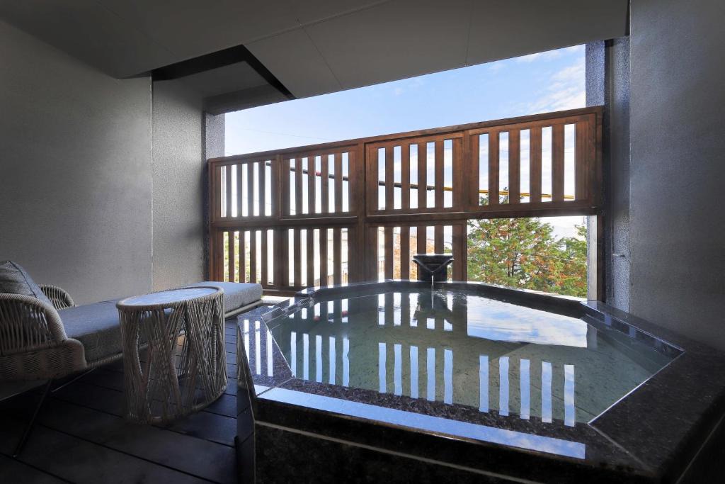Ikaho Stone Steps Hotel | 楓と樹