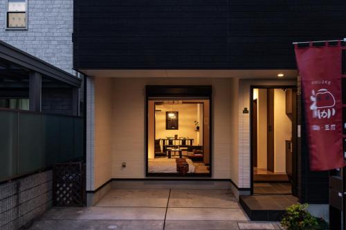 Tsuruhashi Villa | 福助豆腐5mins walk to JRLoop Tsuruhashi 5mins to Nipponbashi Namba USJ Nara Direct