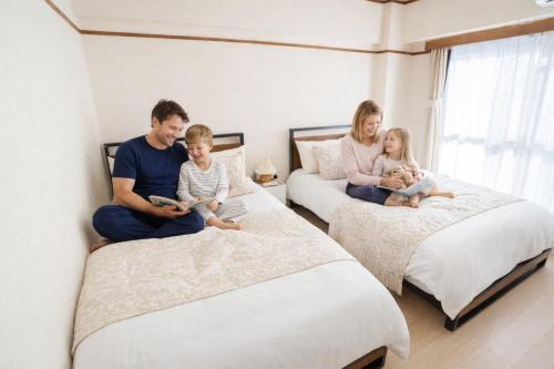 Toshima Apartment | 102Room,Free Parking Only 1 Stop from Ikebukuro Entire 33m on 1st Floor 2 Bedrooms for up to 6 Guests 3Minute Walk to Don Quijote