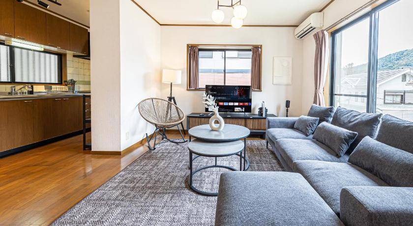 Yumoto Apartment | 106 m² Apartment ∙ 4 bedrooms ∙ 11 guests