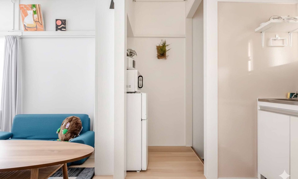 Hyakunincho Apartment | [11] Under the Moon＿Shin-Okubo Station 3minute