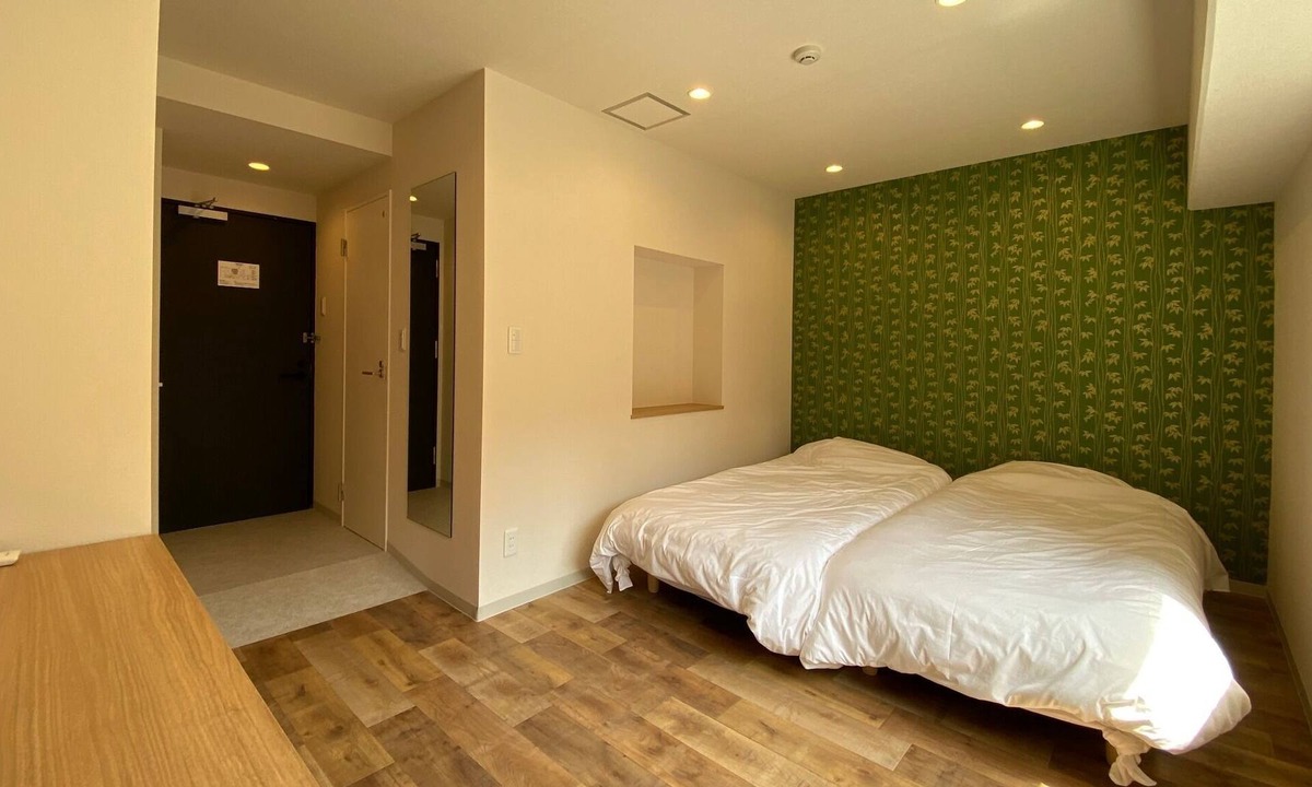 Minamiaoyama House | 703 HOTEL Omotesando Stories / Minato-ku Tokyo