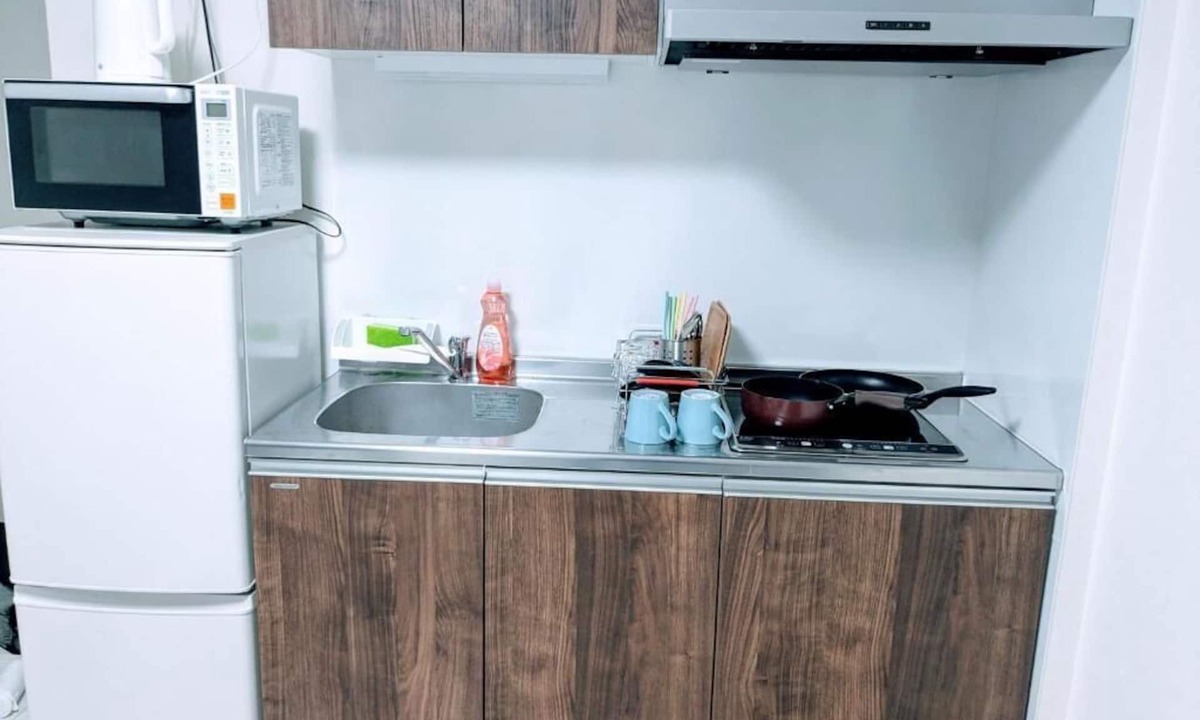 Shinbashi Apartment | 7min walk to Shimbashi! JR & Ginza Line - Easy Access to All Tokyo & Ginza