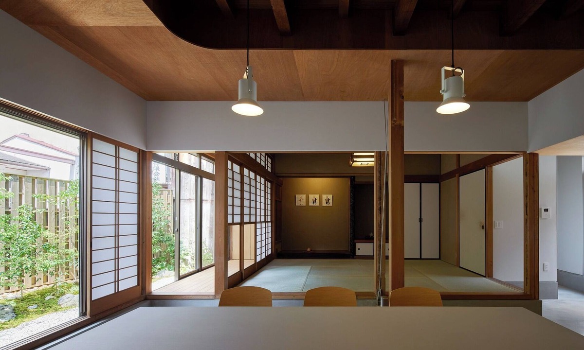 Otsu House | A 10minute walk from JR Otsu Station A spacious guesthouse There is a sauna and public bath nearb/Otsu Shiga