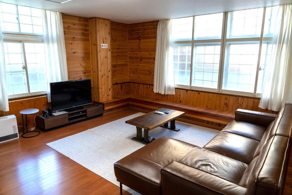 Nozawaonsen House | Asagama House