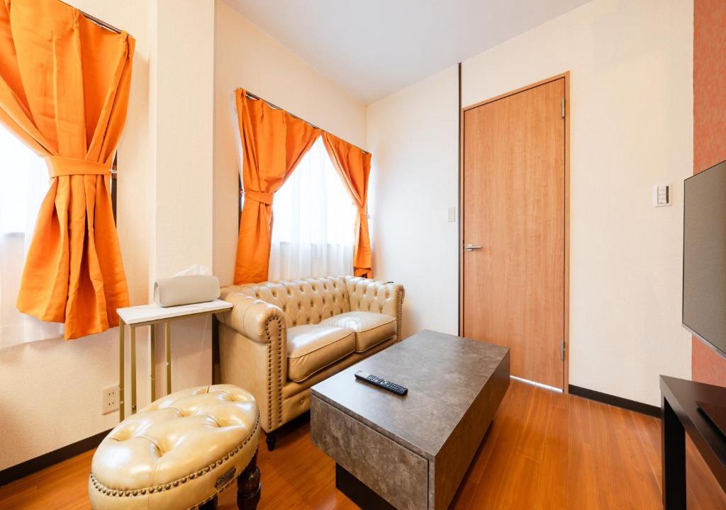 Nishiasakusa Apartment | Asakusa 4min walk, 8min to Senso-ji Temple, 5min to Ueno,4 min to Kappabashi, Switch, Free Wi-Fi, PocketWi-Fi