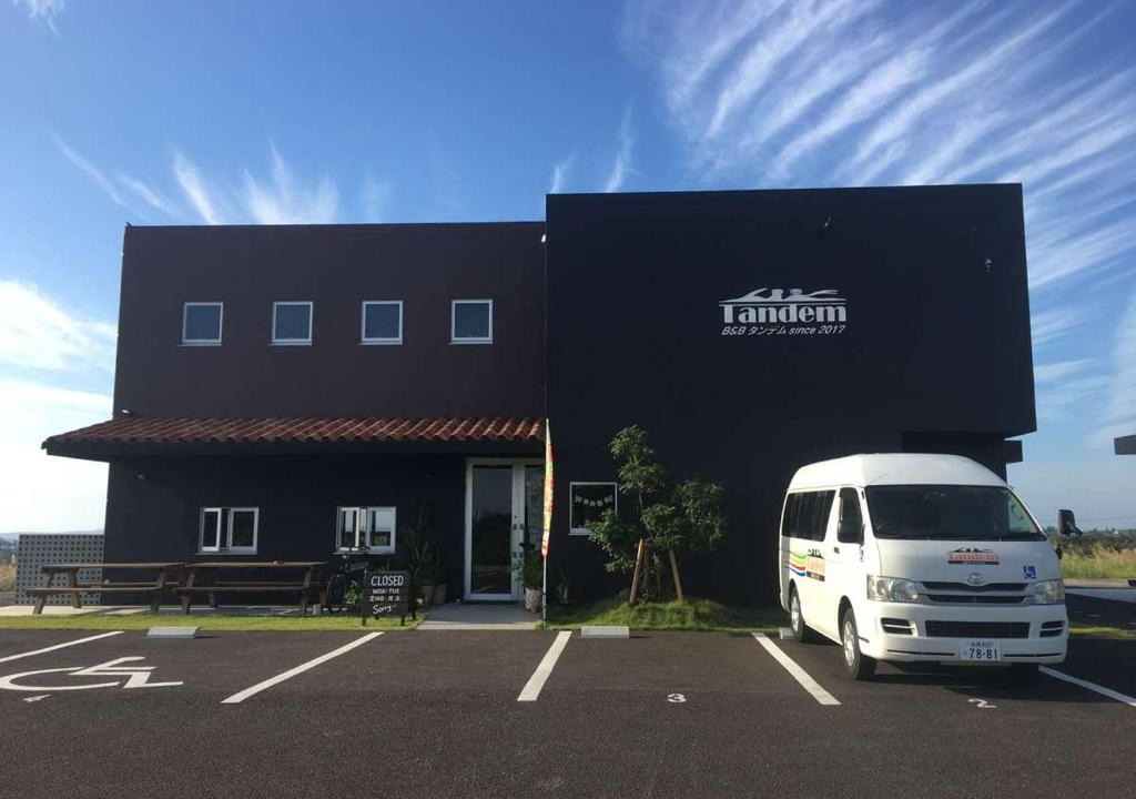 Ginoza Hotel | Ｂ＆ＢTandem