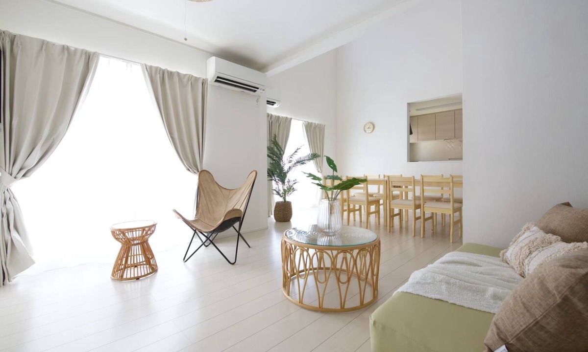 Urasaki House | Chura Palace B
