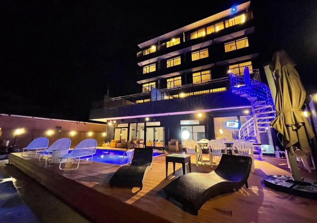 Hedamura House | Club Deep Blue