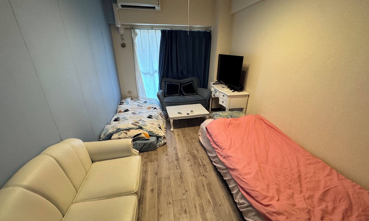 Nakakasai Apartment | Easy access to Disney] 11 minutes by car *Convenience store available! A 5-minute walk from Tokyo Metro Kasai Station!