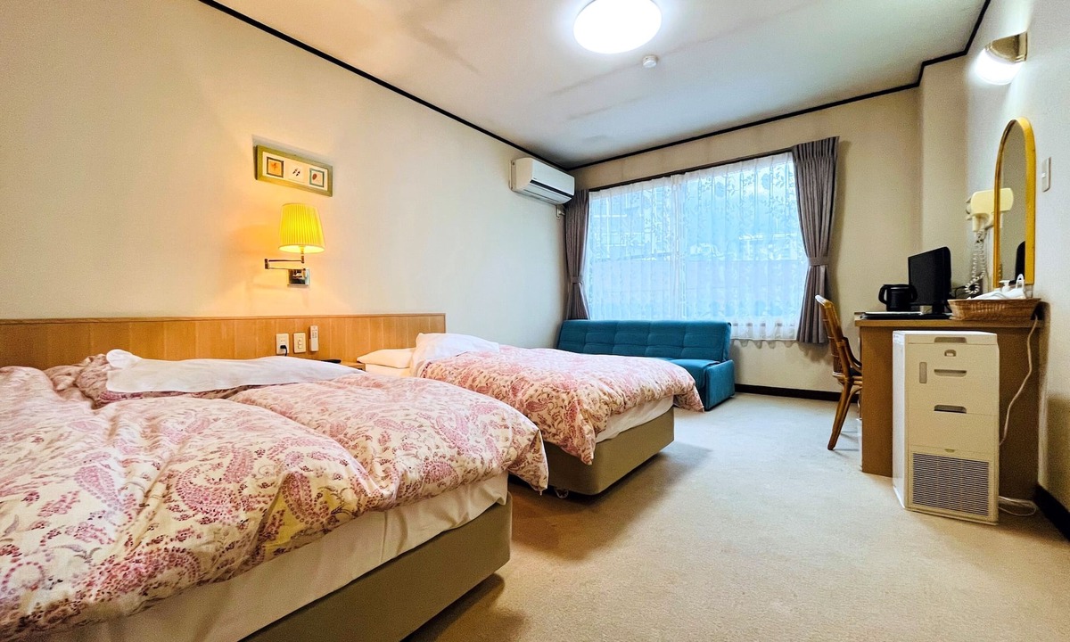 Nozawaonsen Hotel | Gasthof Schi Heil