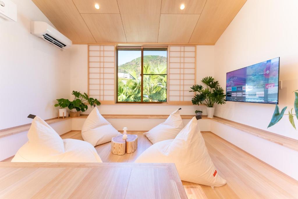 Yumoto Apartment | HAKO REIRO 箱・玲瓏