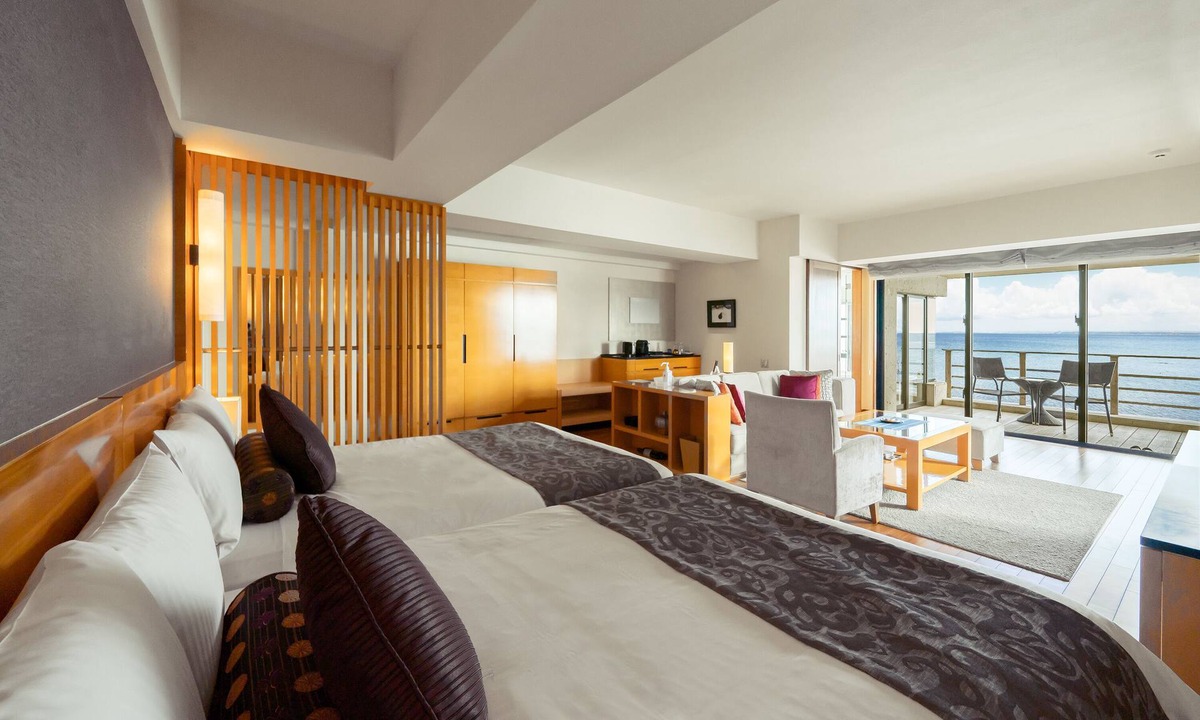 Okinawa Hotel | Hyakunagaran