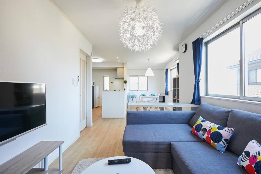 Minamikoiwa Villa | Koiwa House with 3BR and Free Parking Great for Groups