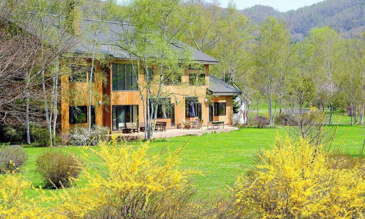 Toyako House | Lakehouse at Toyako/Abuta-gun Hokkaidō