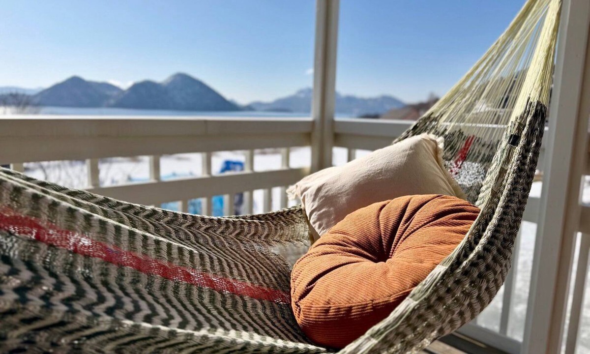 Toya Apartment | Luxury Toya Villa: Lake Views, BBQ, Cinema & Hammock