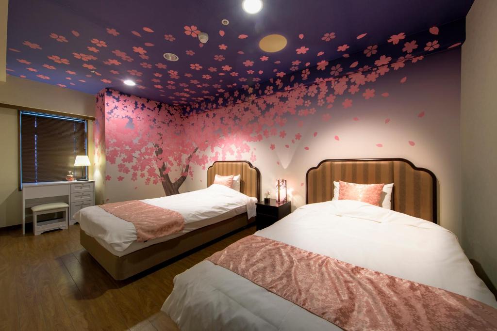 Miura Hotel | Maholova Minds Miura