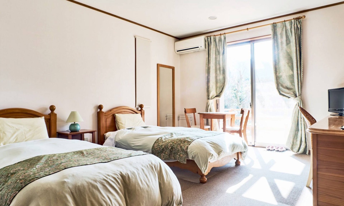 Hachijo Hotel | Mantenbo