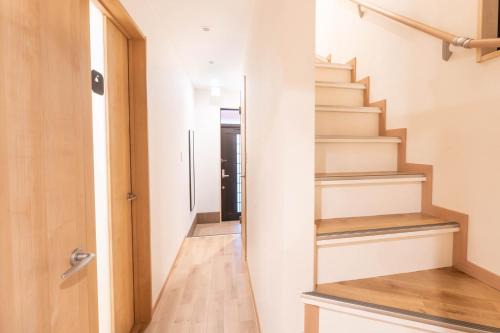 Honmachi Villa | Midori Sakura 126t