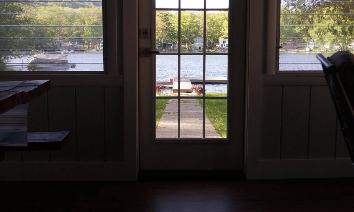 Salisbury House | Modernized, open style, waterfront lakehouse! Sleeps up to 10! Great swimming!
