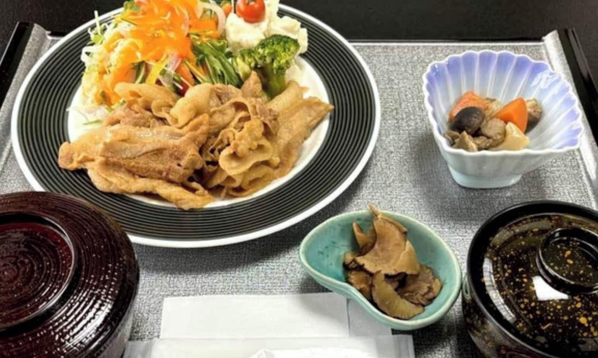 Kisakatamachi Hotel | Ocean View Deluxe Twin Room | Set Meal Plan An/Nikaho City Akita