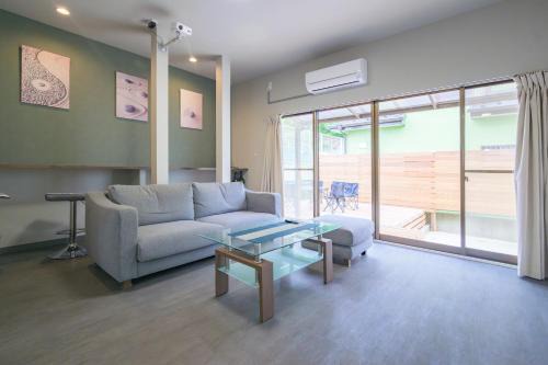 Chigasaki Apartment | Private House near Kamakura - 10 Min Walk to Beach - Free Parking & Fast WiFi