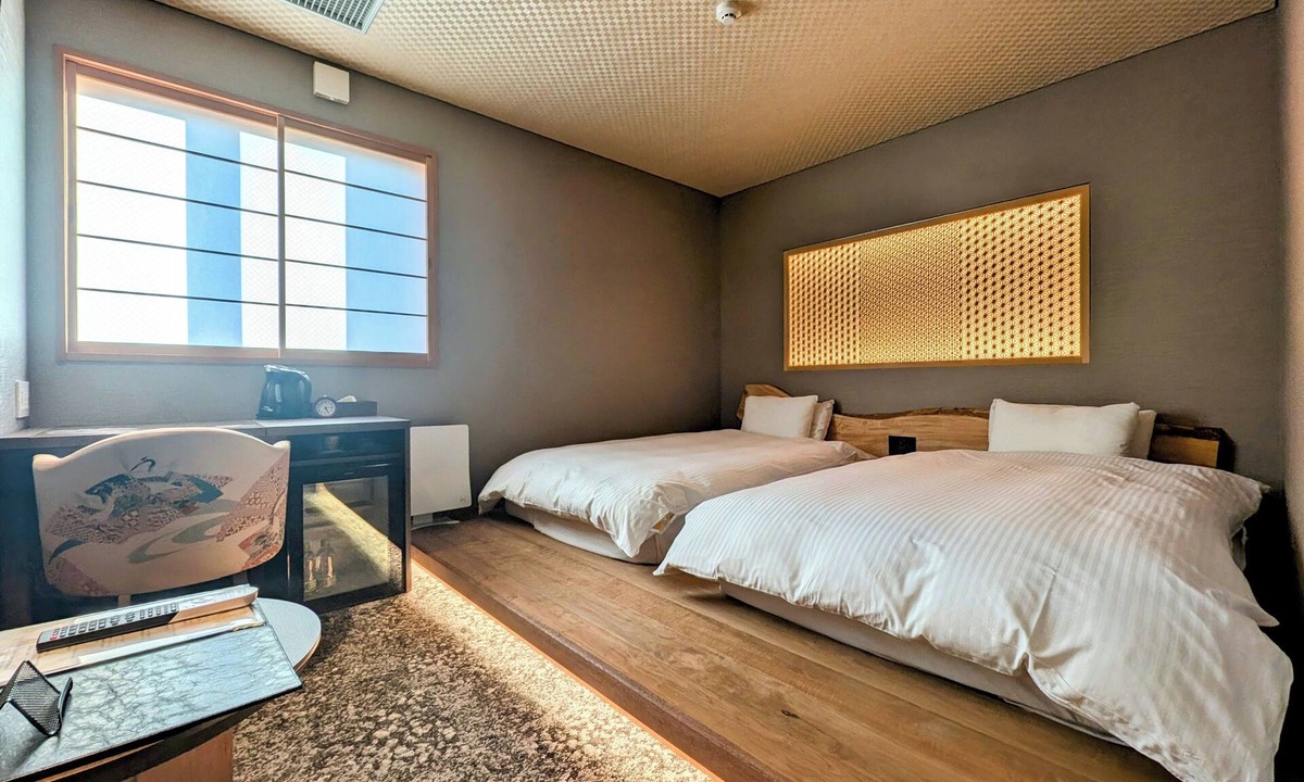 Higashiyama Higashi Chaya District Hotel | Rashiku Kanazawa