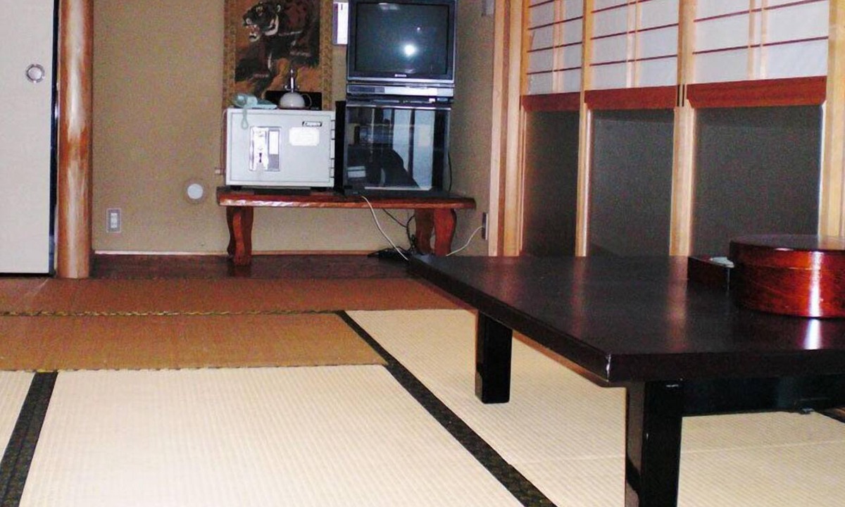 Nakatsugawa House | Ryori Ryokan Jumboike