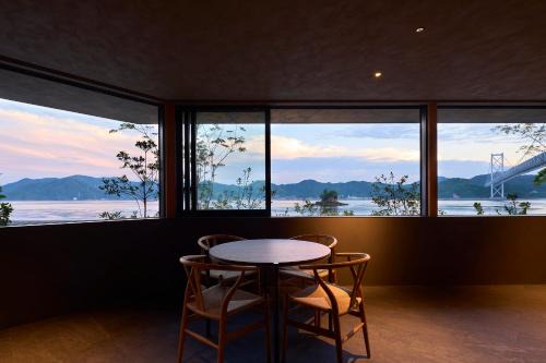 Enoura Hotel | Seaside Villa SEEN Shallow Sea
