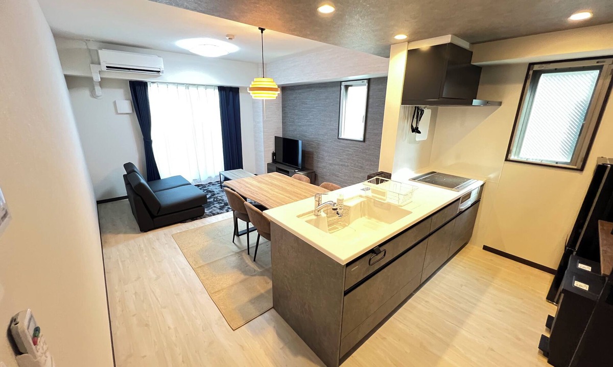 Joto Apartment | sn202/2 beds/1 sofa bed/7 min walk from station!