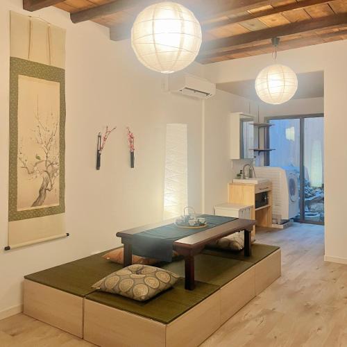 Hirano Ward Apartment | Up to 8 people , 65square , 10minutes by train to Namba , Japanese garden in the courtyard , Family-friendly , Free parking