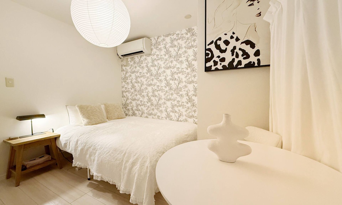 Arakawa Apartment | US12 JR Yamanote Line Comfortable 1 room. Direct access to Shinjuku, Ikebukuro, Shibuya, Harajuku, Tokyo and Akihabara. Restaurants and convenience stores are also available.