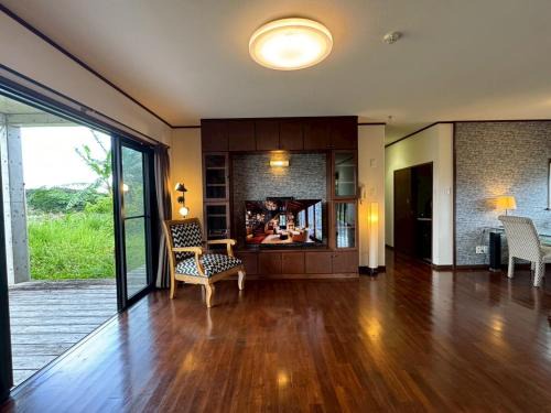Nakasone House | Villa Nakijin COCONUT JUNGLIA Okinawa