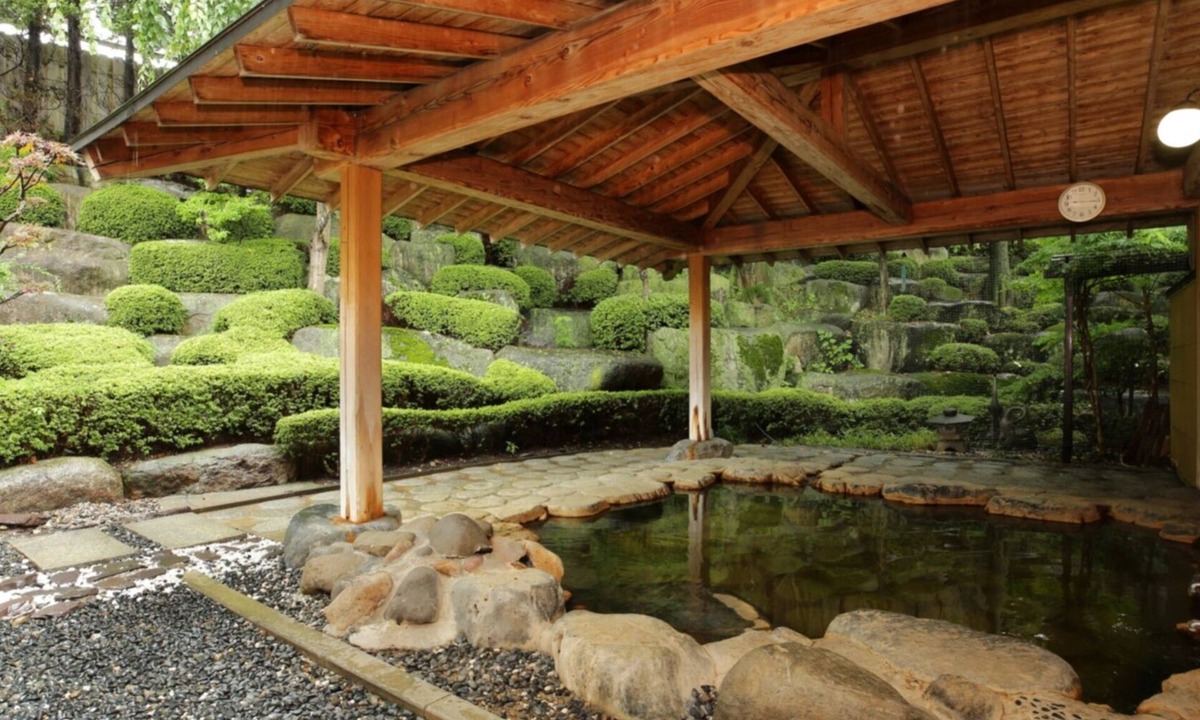 Oshu House | Yakushido spa