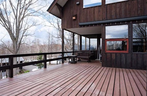 Niseko Hotel | 100 m² Hotel ∙ 3 bedrooms ∙ 8 guests