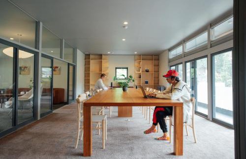 Komatsu Hostel | Takigahara Craft & Stay