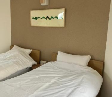 Matsuyama Apartment | えにしの宿