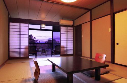 Kawazu Hotel | かね吉一燈庵