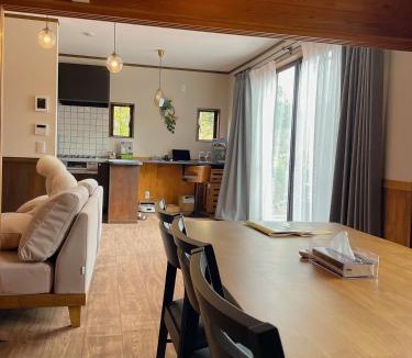 Ogano-machi Apartment | にこの家 -多頭飼い,大型犬も猫もうさぎも歓迎 秩父の一棟貸し-