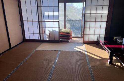 Fujinomiya Bed & Breakfast | ふじ苑民宿旅館