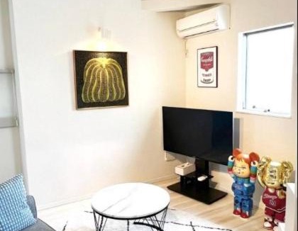 Higashi Apartment | アートハウス