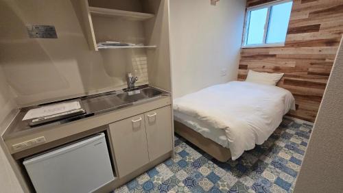 Tonosho Hotel | ガジュマル House