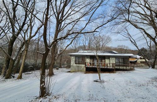 Nasu House | ペットと泊まれる那須森あそびコテージ BBQ可 無料駐車場4台ok 寝室3