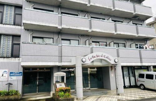 Matsuyama Apartment | ラパルフェドアンテイエール