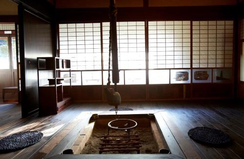 Tamba House | 古民家ゲストハウスやまんなか